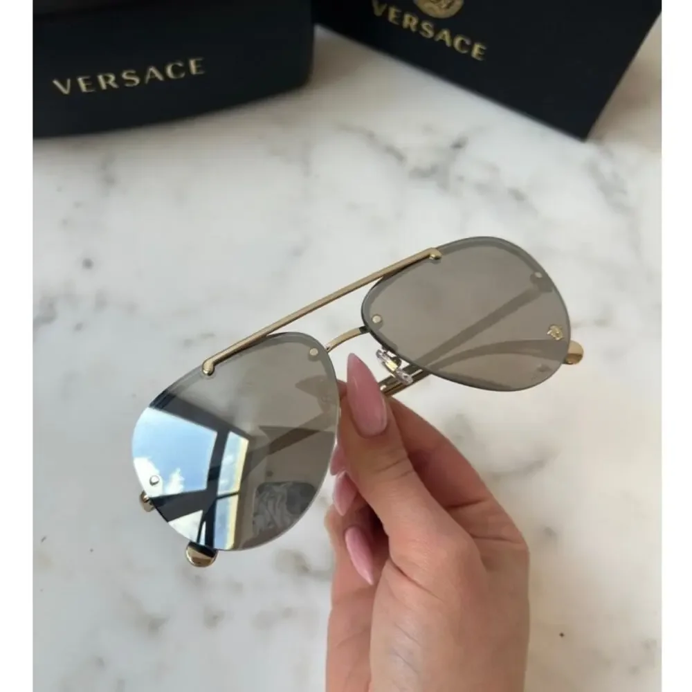 NEW Versace VE2231 Silver Mirror Medusa Aviator Sunglasses